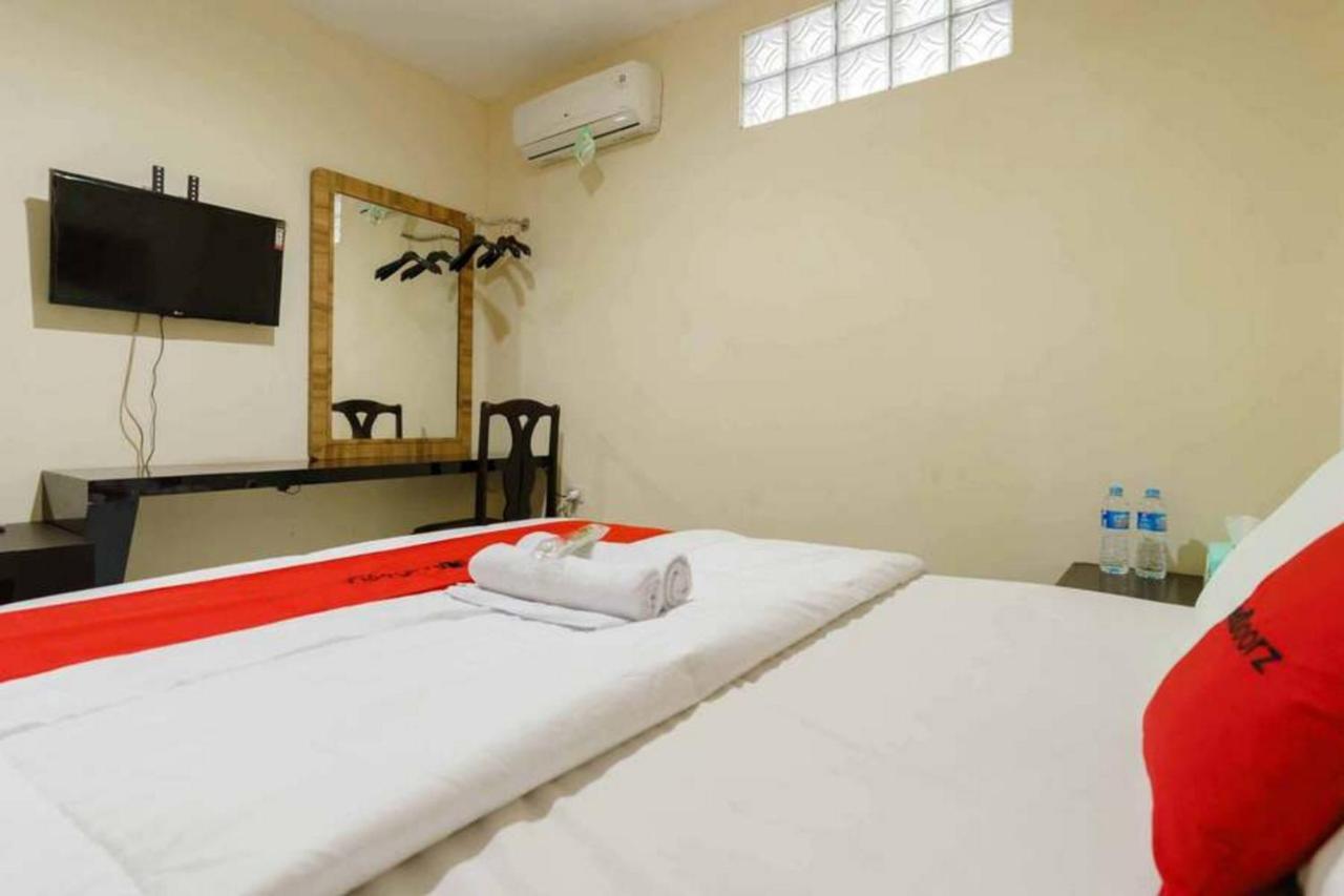 Reddoorz @ Dwipa Wisata Hotel Bandar Lampung Exterior foto